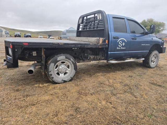 Image of Dodge Ram 2500 equipment image 3