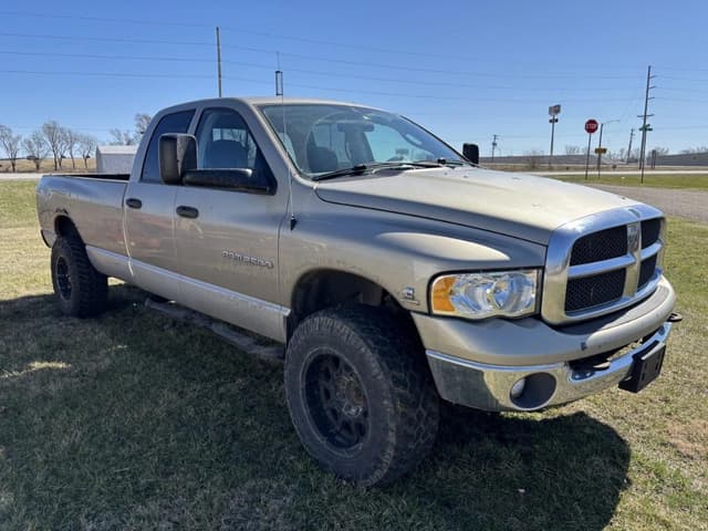 Image of Dodge Ram 2500 equipment image 1