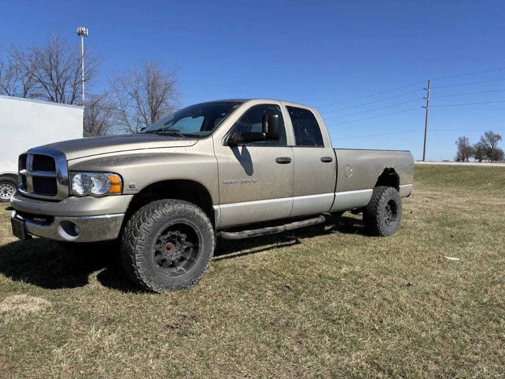 2003 Dodge Ram 2500 Equipment Image0