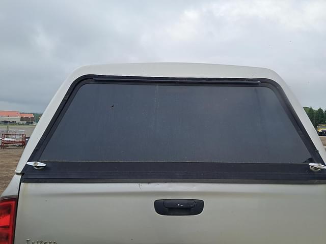 Image of Dodge Ram 2500 equipment image 4