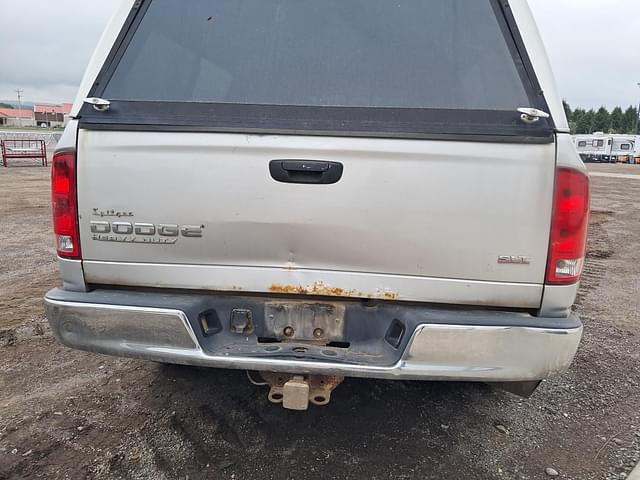 Image of Dodge Ram 2500 equipment image 3