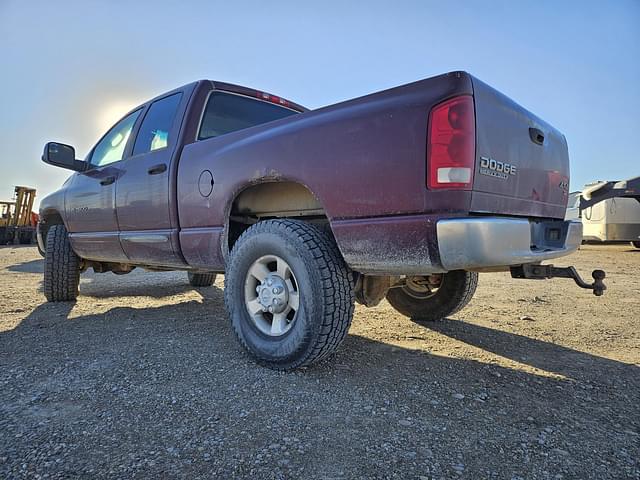 Image of Dodge Ram 2500 equipment image 4