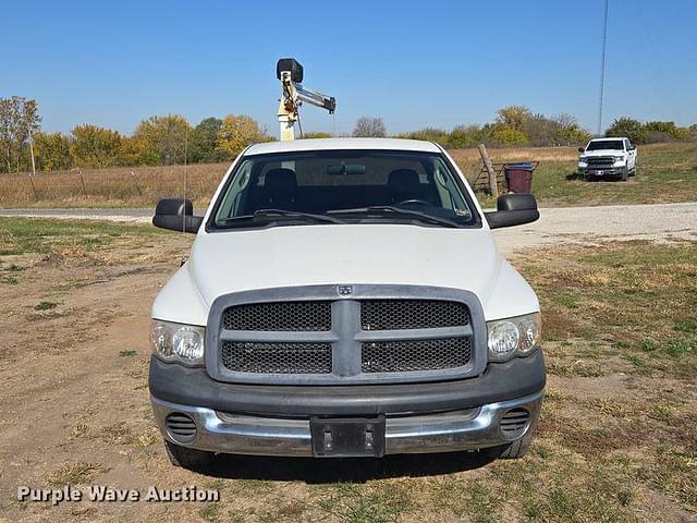 Image of Dodge Ram 2500 equipment image 1