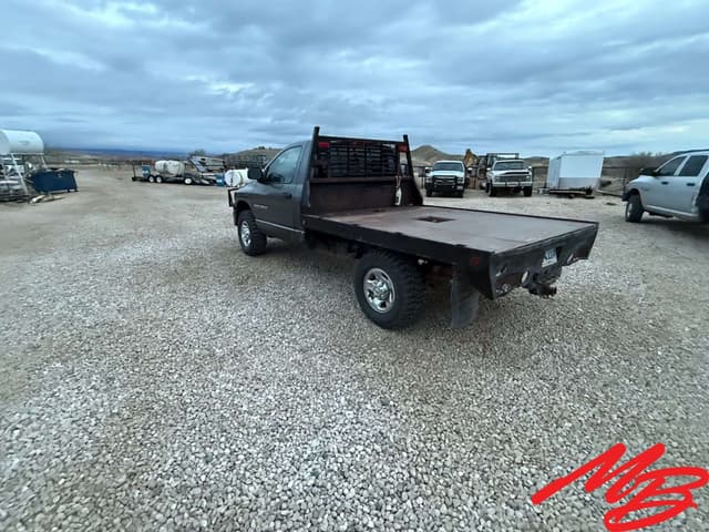 Image of Dodge Ram 2500 equipment image 2