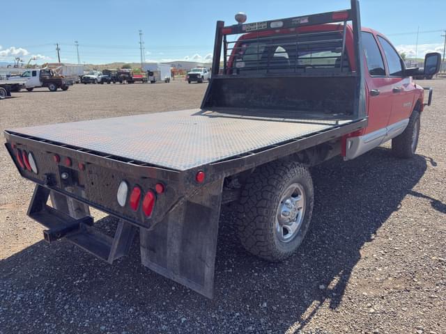 Image of Dodge Ram 2500 equipment image 2