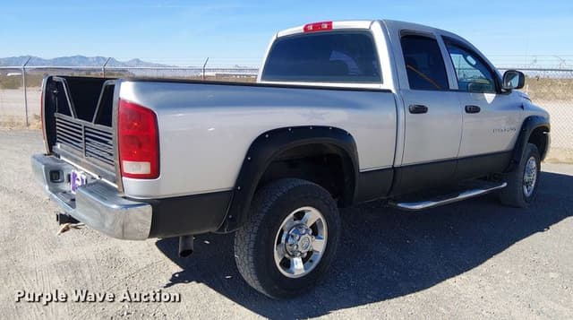 Image of Dodge Ram 2500 equipment image 4