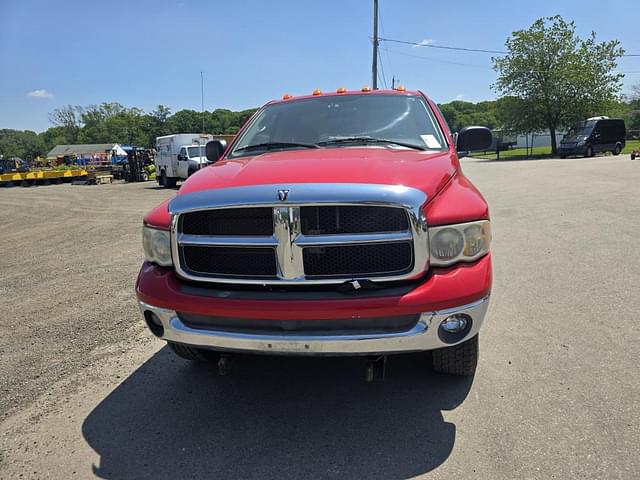 Image of Dodge Ram 2500 equipment image 2