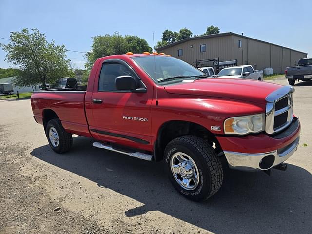 Image of Dodge Ram 2500 equipment image 4