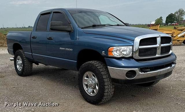 Image of Dodge Ram 2500 equipment image 2