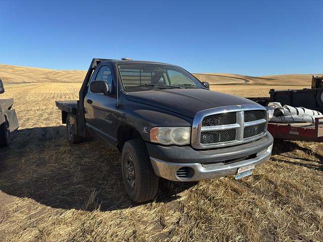 Image of Dodge Ram 2500 equipment image 4