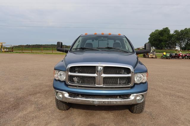 Image of Dodge Ram 3500 equipment image 1