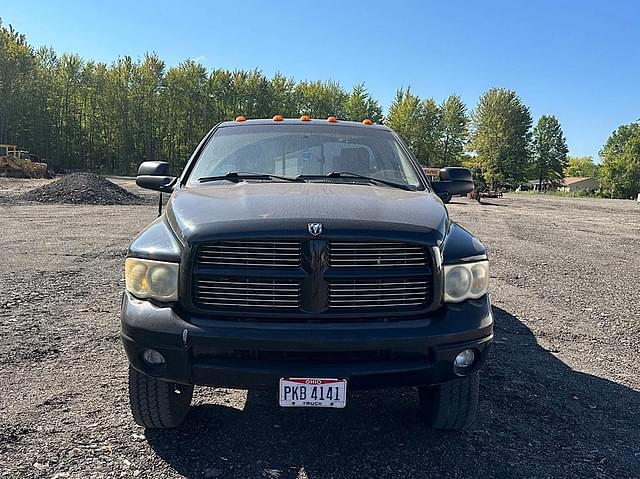 Image of Dodge Ram 3500 equipment image 1