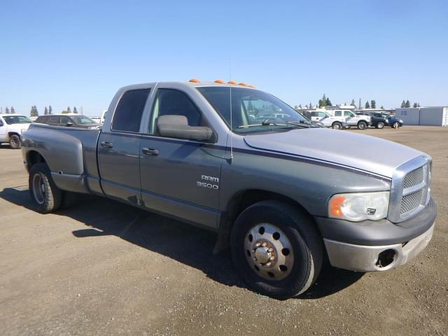 Image of Dodge Ram 3500 equipment image 1