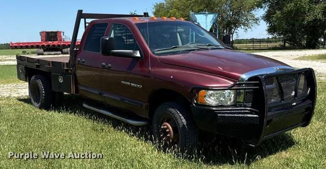 Image of Dodge Ram 3500 equipment image 2