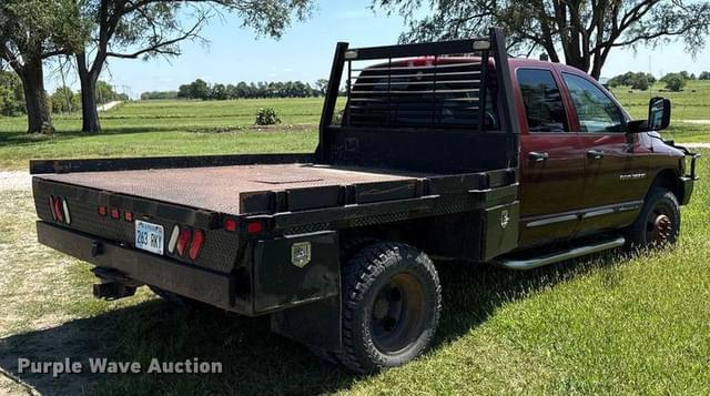 Image of Dodge Ram 3500 equipment image 4