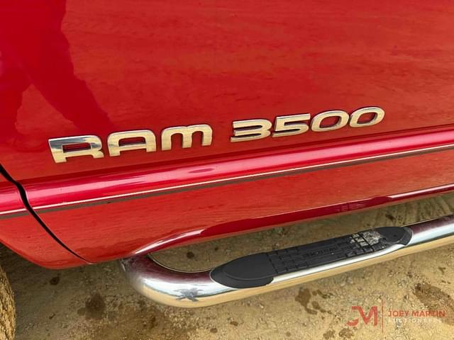 Image of Dodge Ram 3500 equipment image 4