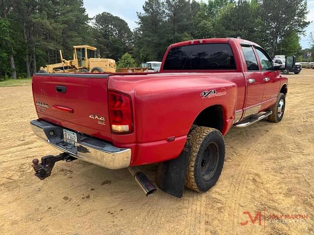 Image of Dodge Ram 3500 equipment image 1
