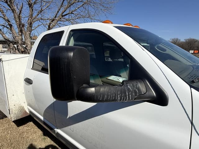 Image of Dodge Ram 2500 equipment image 4