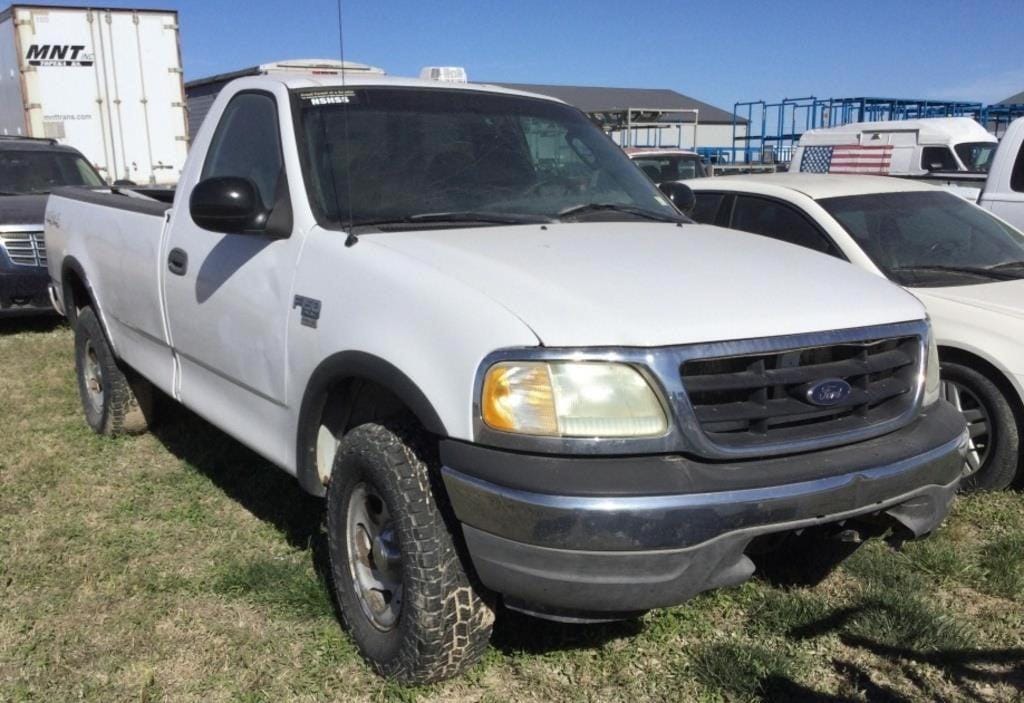 2003 Ford F-150 Equipment Image0