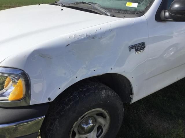 Image of Ford F-150 equipment image 3