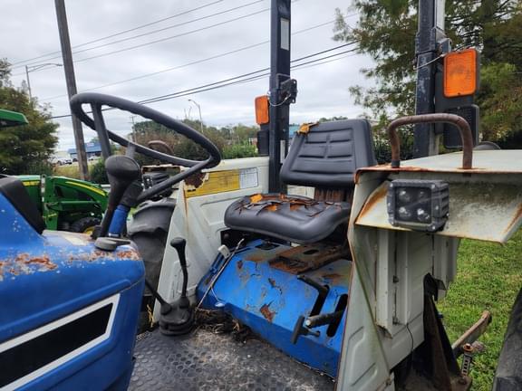 Image of Farmtrac 80 equipment image 3