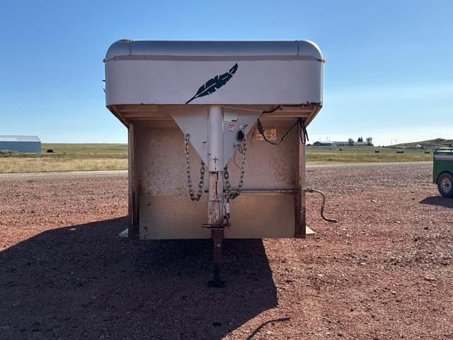 Image of Featherlite 5320 equipment image 1