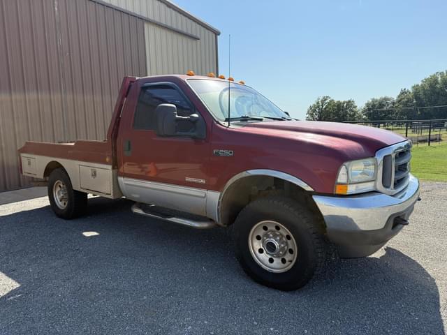 Image of Ford F-250 equipment image 1