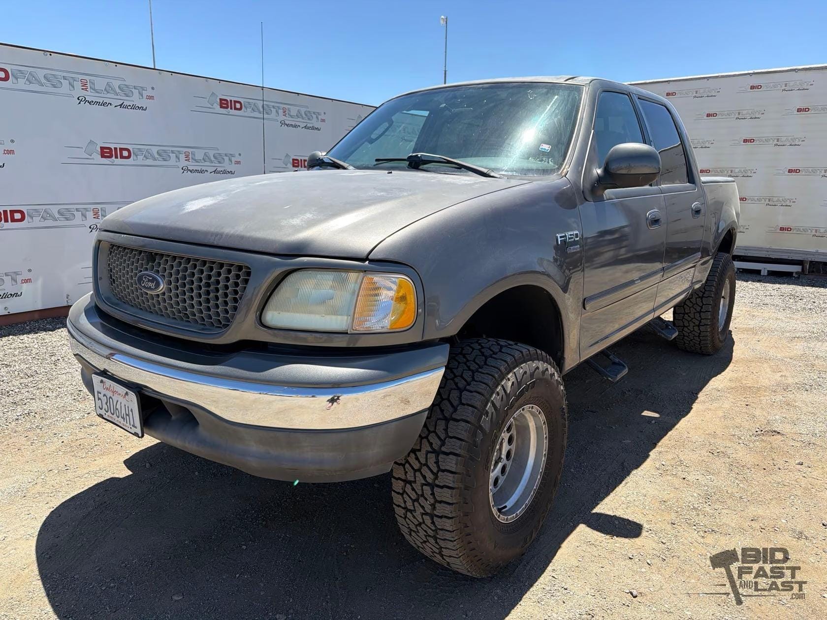 2003 Ford F-150 Equipment Image0