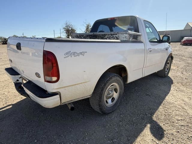 Image of Ford F-150 equipment image 3