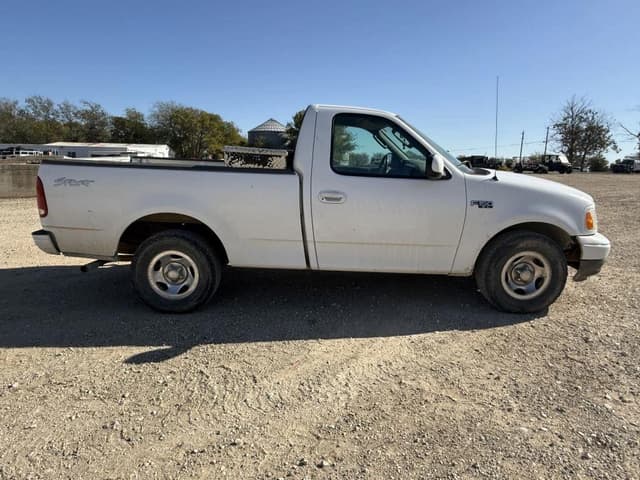 Image of Ford F-150 equipment image 4