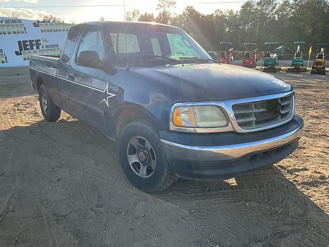 Image of Ford F-150 equipment image 2