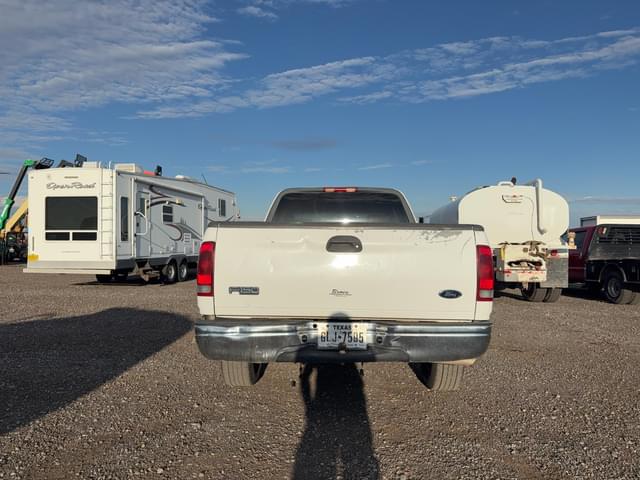 Image of Ford F-150 equipment image 4