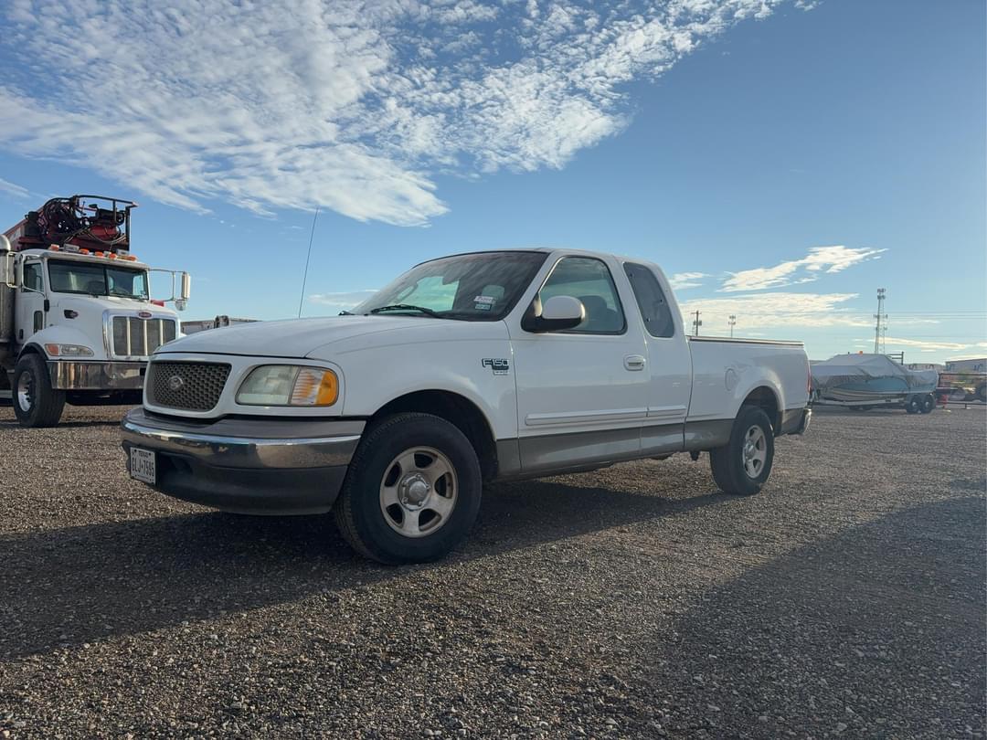 Image of Ford F-150 Primary image
