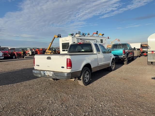 Image of Ford F-150 equipment image 3