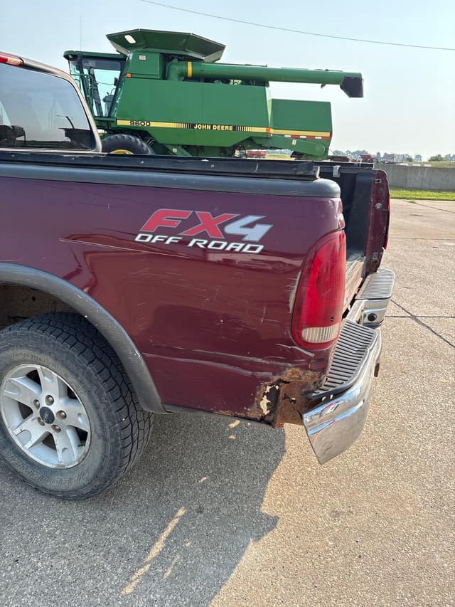 Image of Ford F-150 equipment image 4