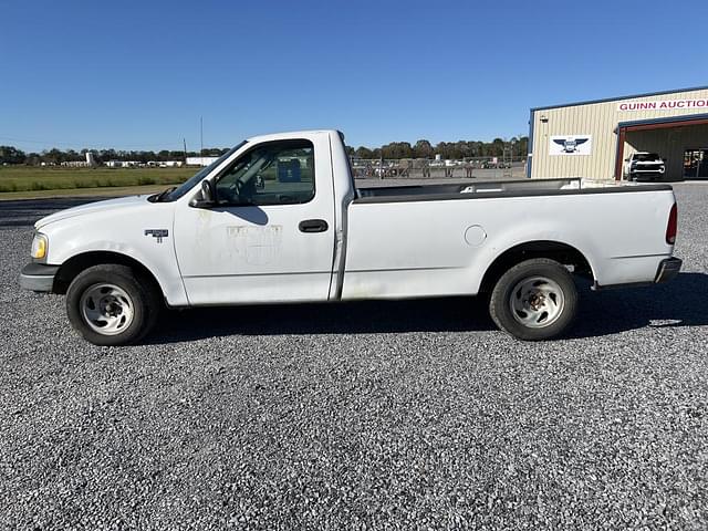 Image of Ford F-150 equipment image 1