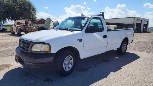 Image of Ford F-150 equipment image 1
