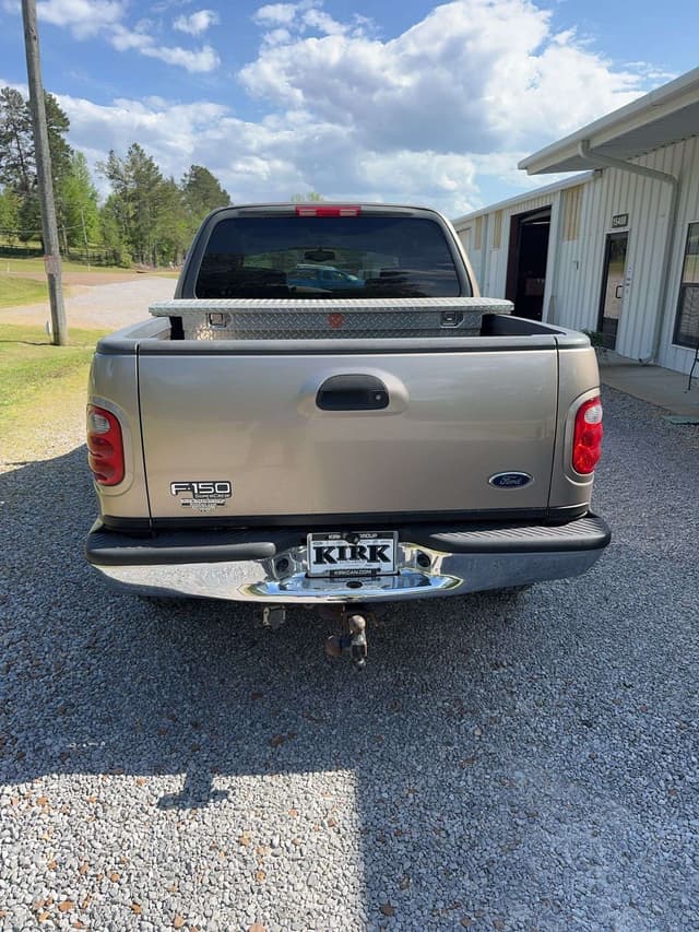 Image of Ford F-150 equipment image 3