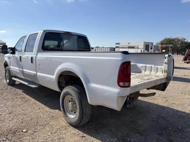 Image of Ford F-250 equipment image 2