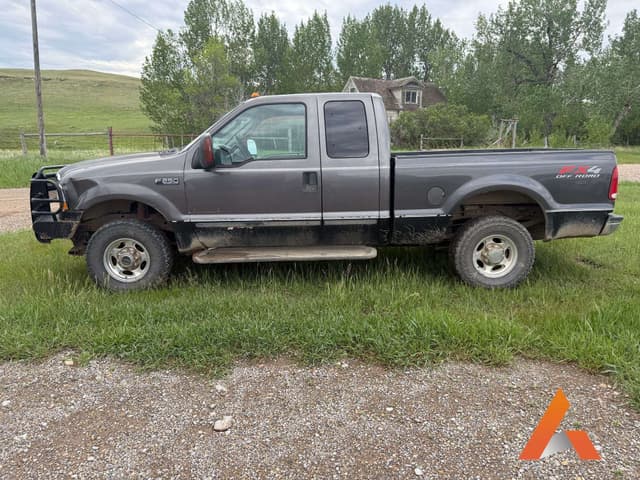 Image of Ford F-250 equipment image 1