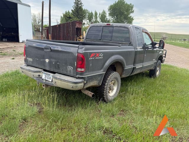 Image of Ford F-250 equipment image 4
