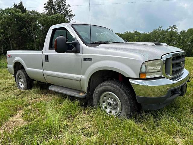 Image of Ford F-250 equipment image 2