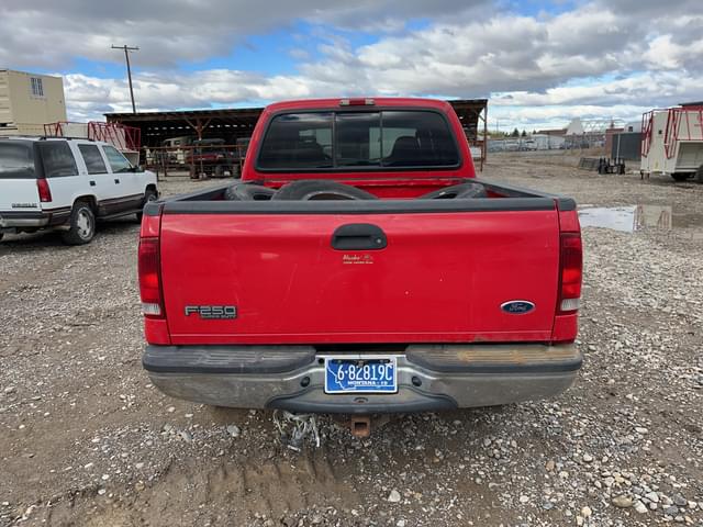 Image of Ford F-250 equipment image 3