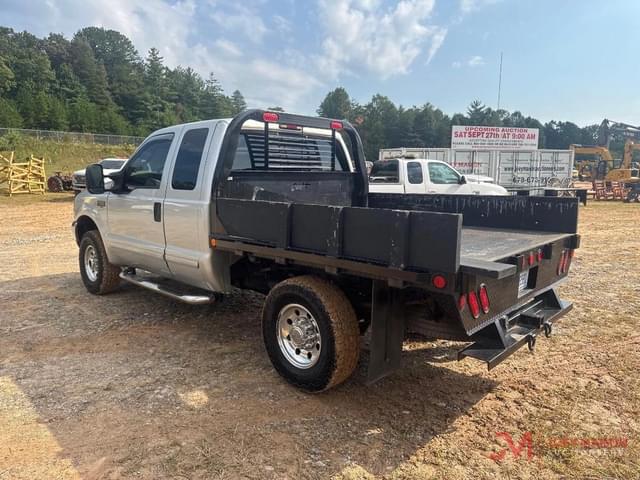Image of Ford F-250 equipment image 4