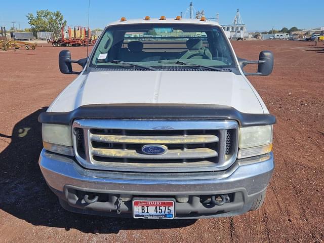 Image of Ford F-350 equipment image 1