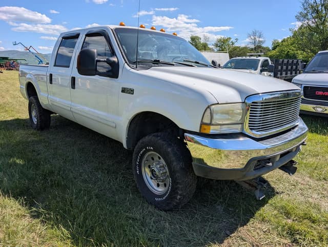 Image of Ford F-350 equipment image 2