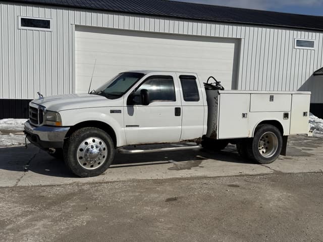 Image of Ford F-350 equipment image 2