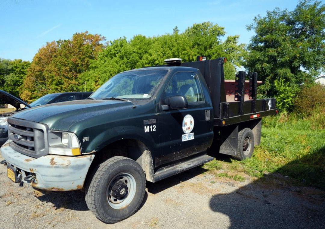 Image of Ford F-350 Primary image