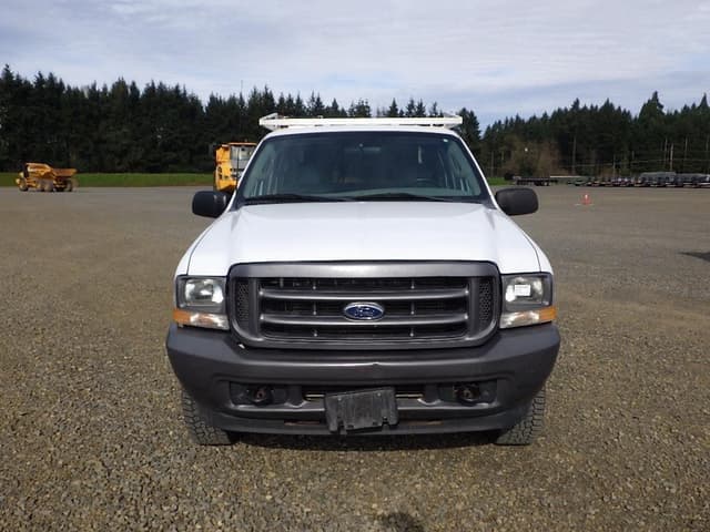 Image of Ford F-350 equipment image 1