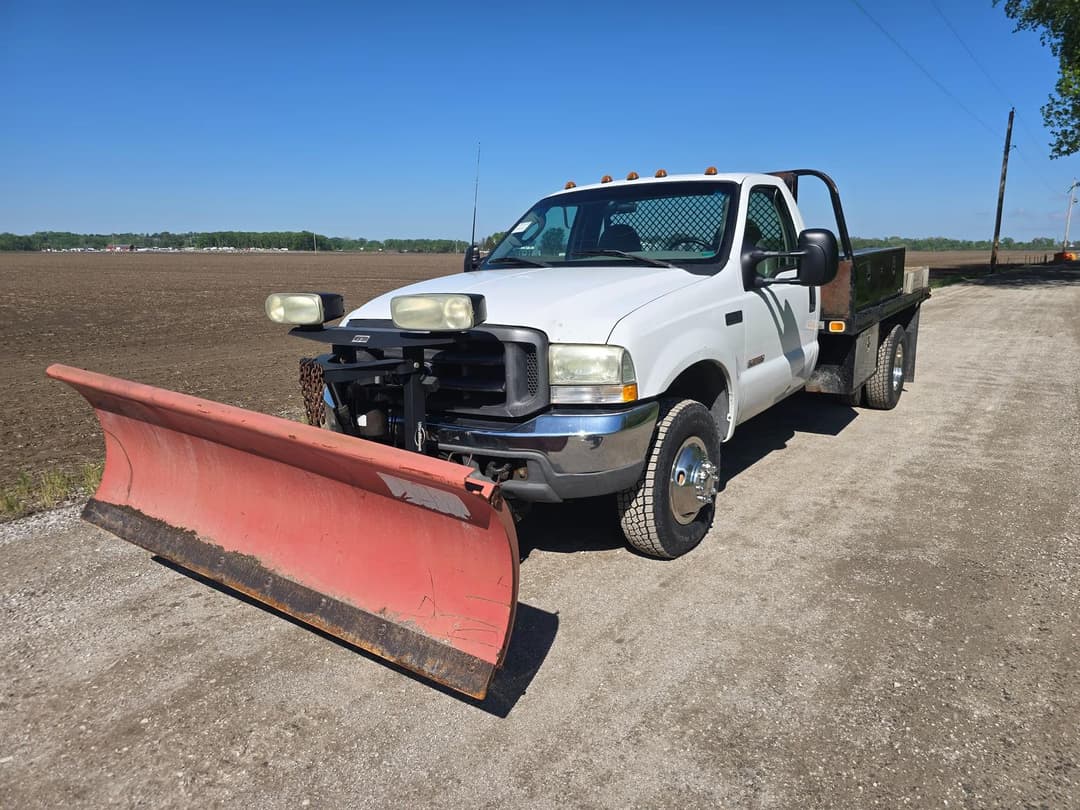 Image of Ford F-350 Primary image